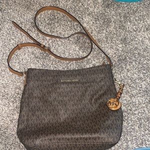 Michael kors purse